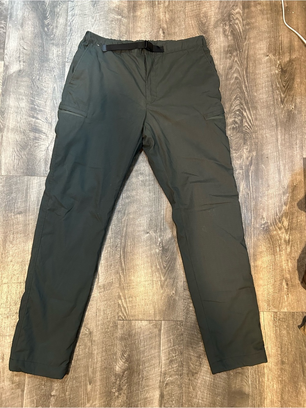 UNIQLO Men's Olive Green Lightweight Utility Pants